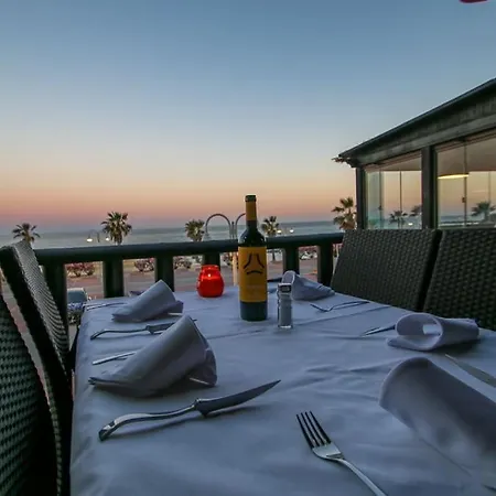 4 Bed Duplex With Stunning Sea Views شقة بينالماذينا