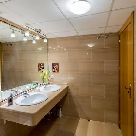 4 Bed Duplex With Stunning Sea Views Apartman